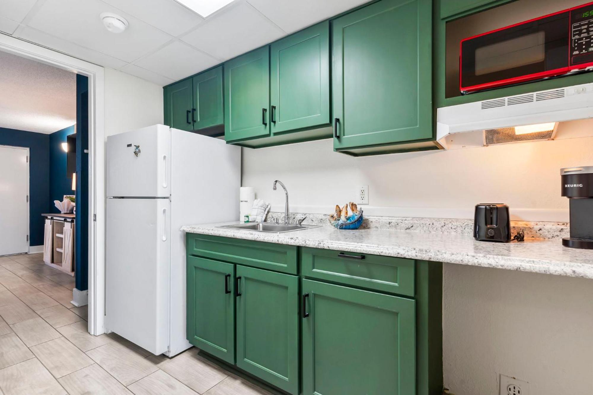Recently Remodeled Double Queen Condo- Oceanfront Views! Boardwalk 135 默特尔比奇 外观 照片